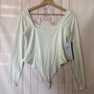 NWT Lululemon Wundermost Nulu Square-Neck Long-Sleeve Bodysuit Sz M Bone $88